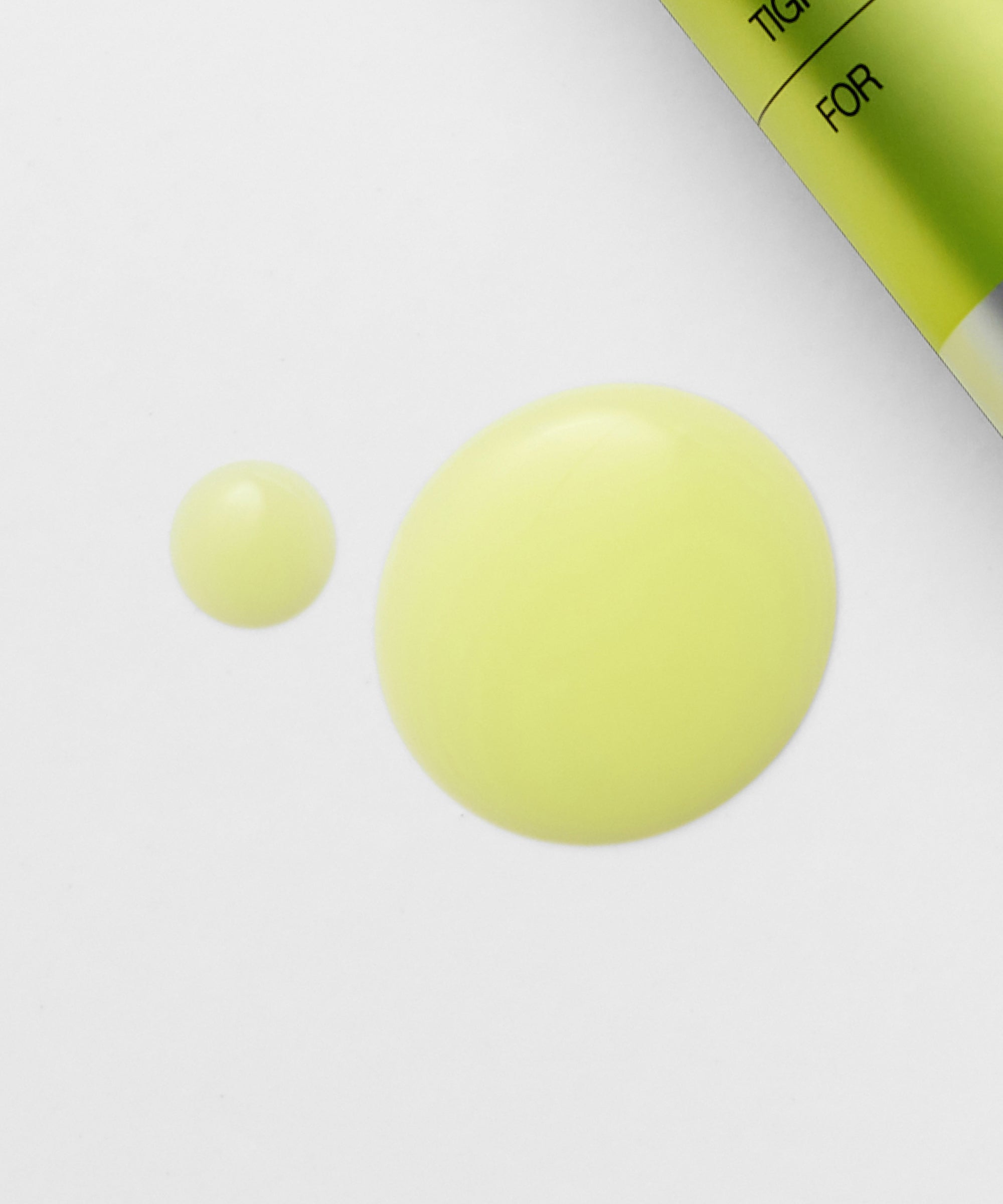 The Vita-A Retinol Shot Tightening Serum